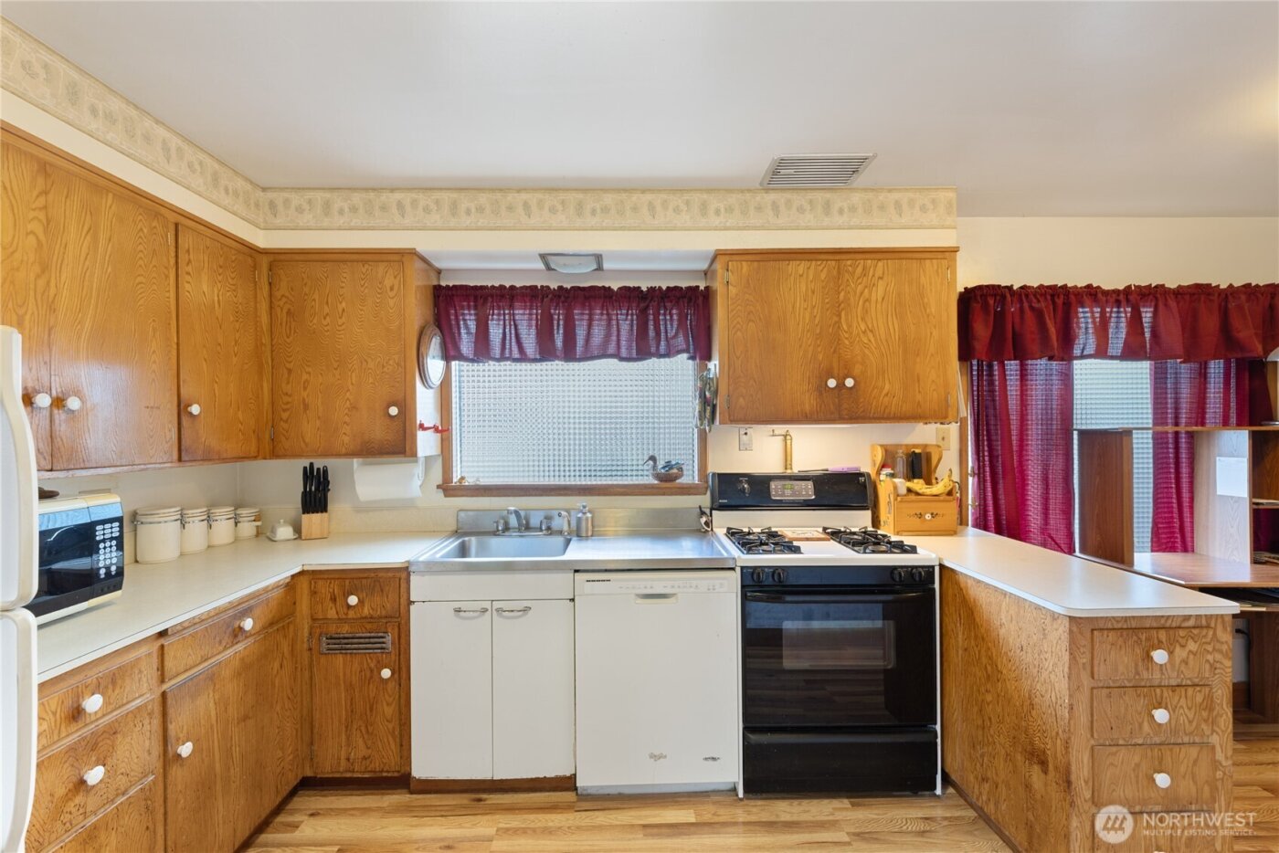 1511 S 12th Street , Mount Vernon, WA 98274-5015