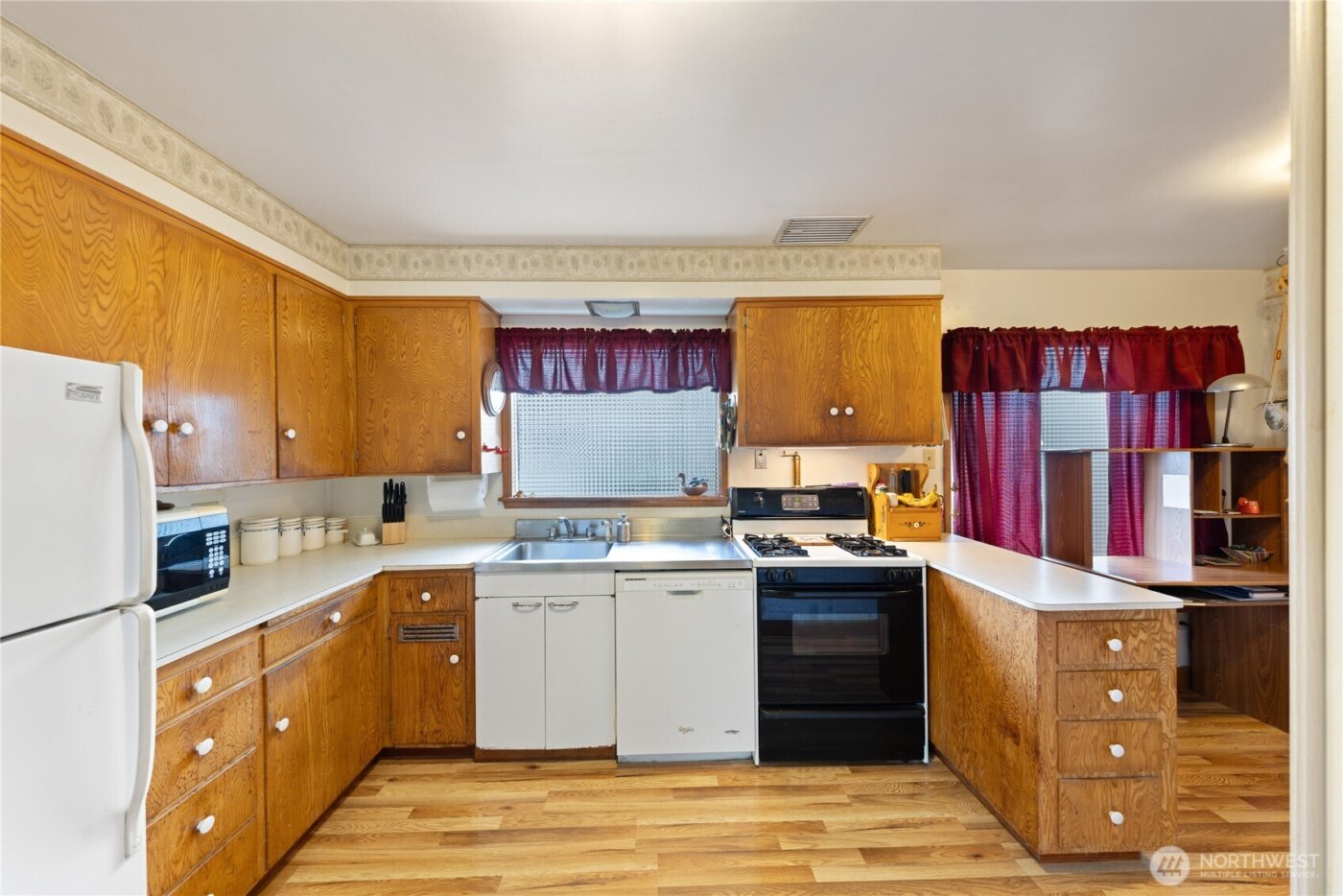 1511 S 12th Street , Mount Vernon, WA 98274-5015