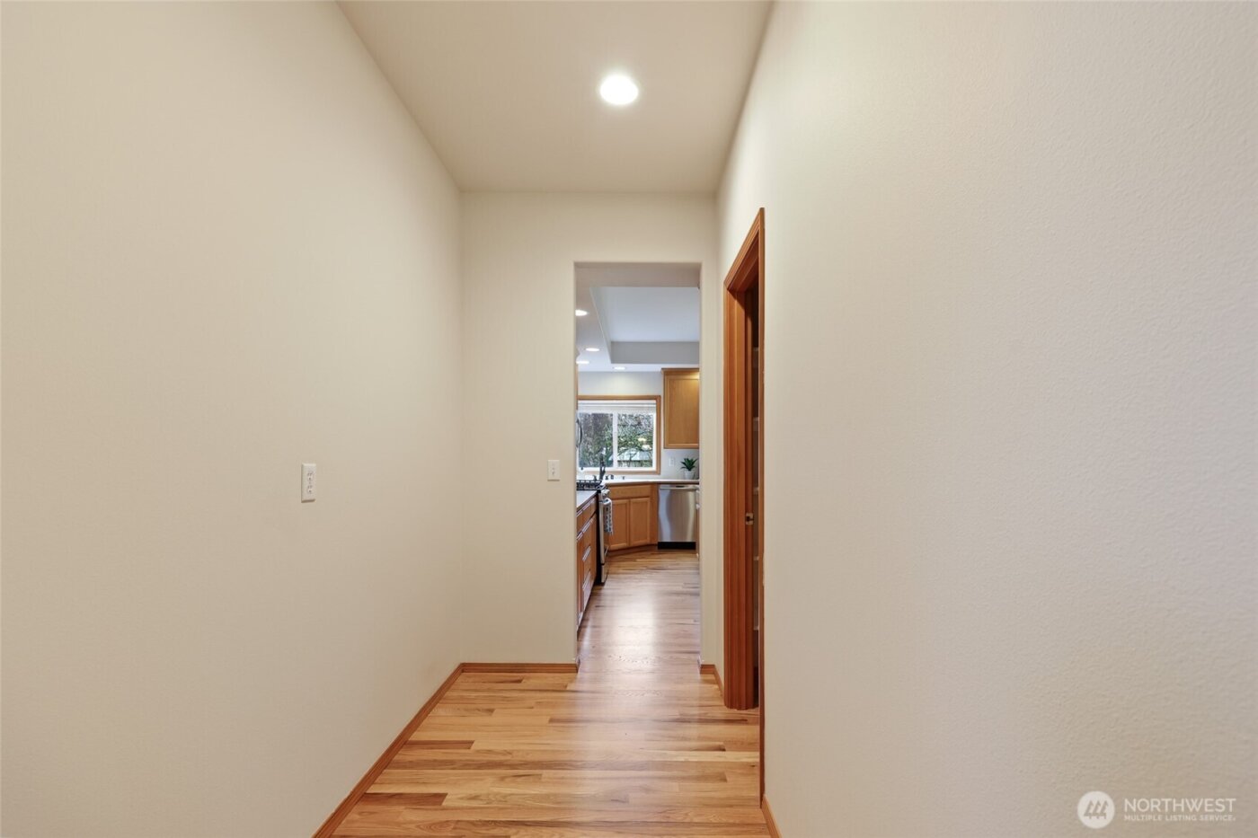 1611 12th Avenue NW, Puyallup, WA 98371