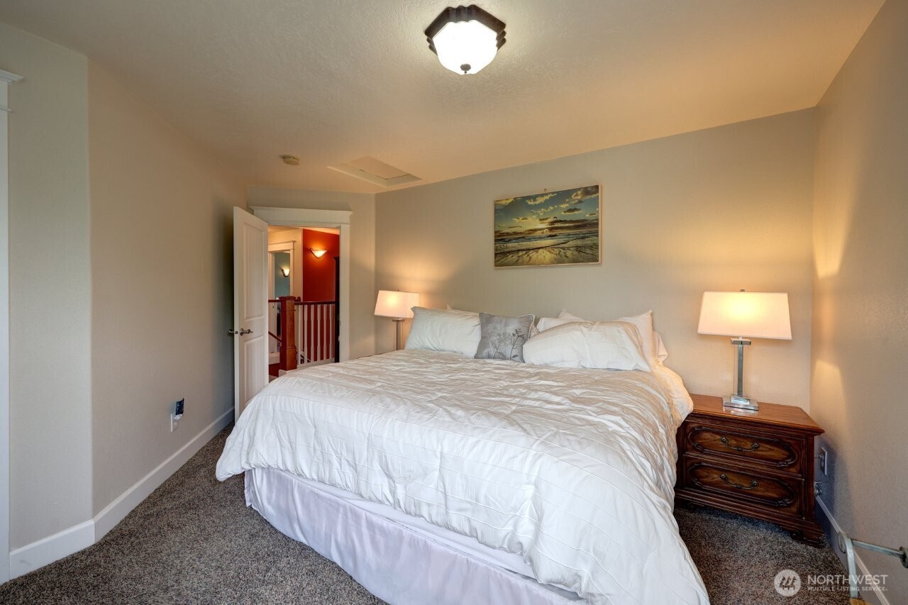 32500 G St , Ocean Park, WA 98640