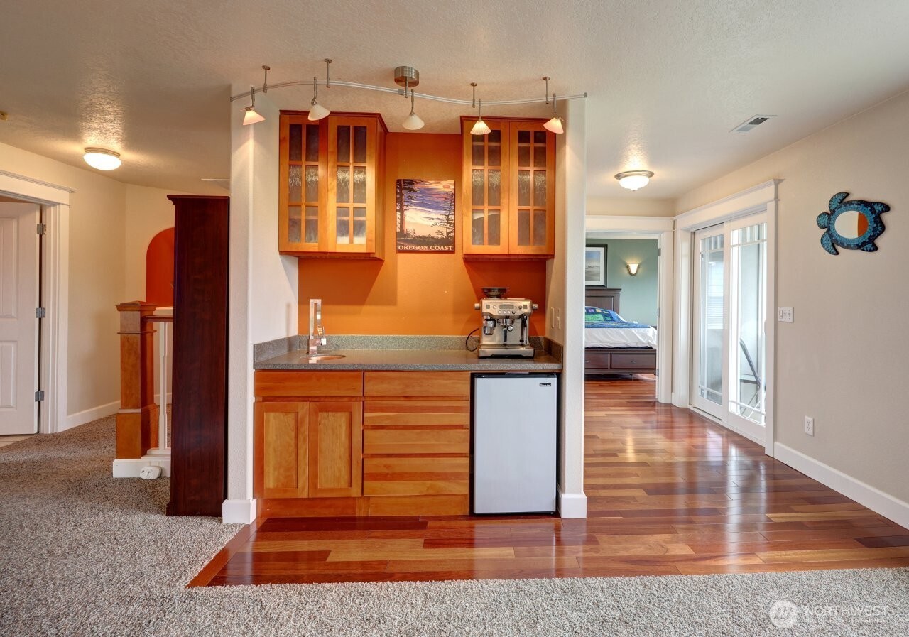 32500 G St , Ocean Park, WA 98640