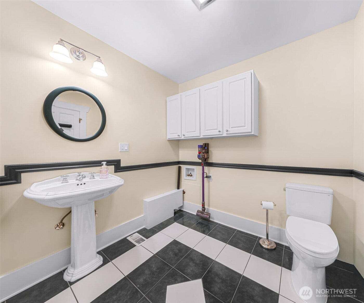 1843 41st Avenue E, Seattle, WA 98112