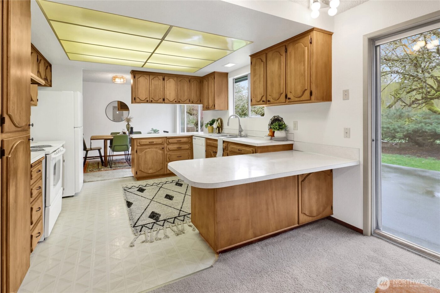 4440 Cable Street , Bellingham, WA 98229