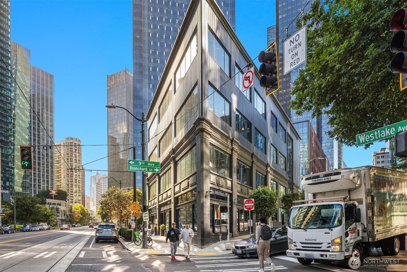 820 Blanchard Street #1209, Seattle, WA 98121