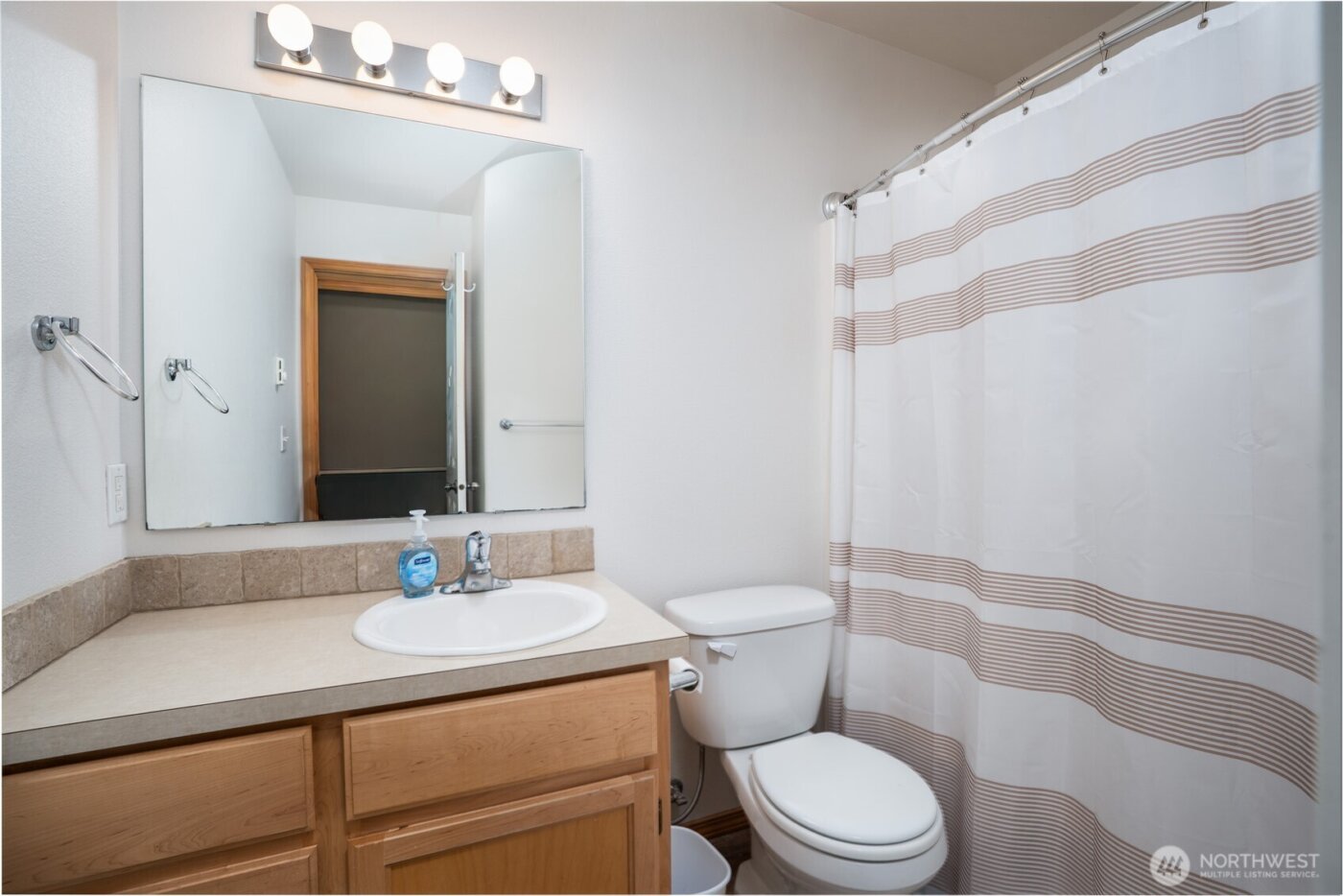 403 N M , Tacoma, WA 98403