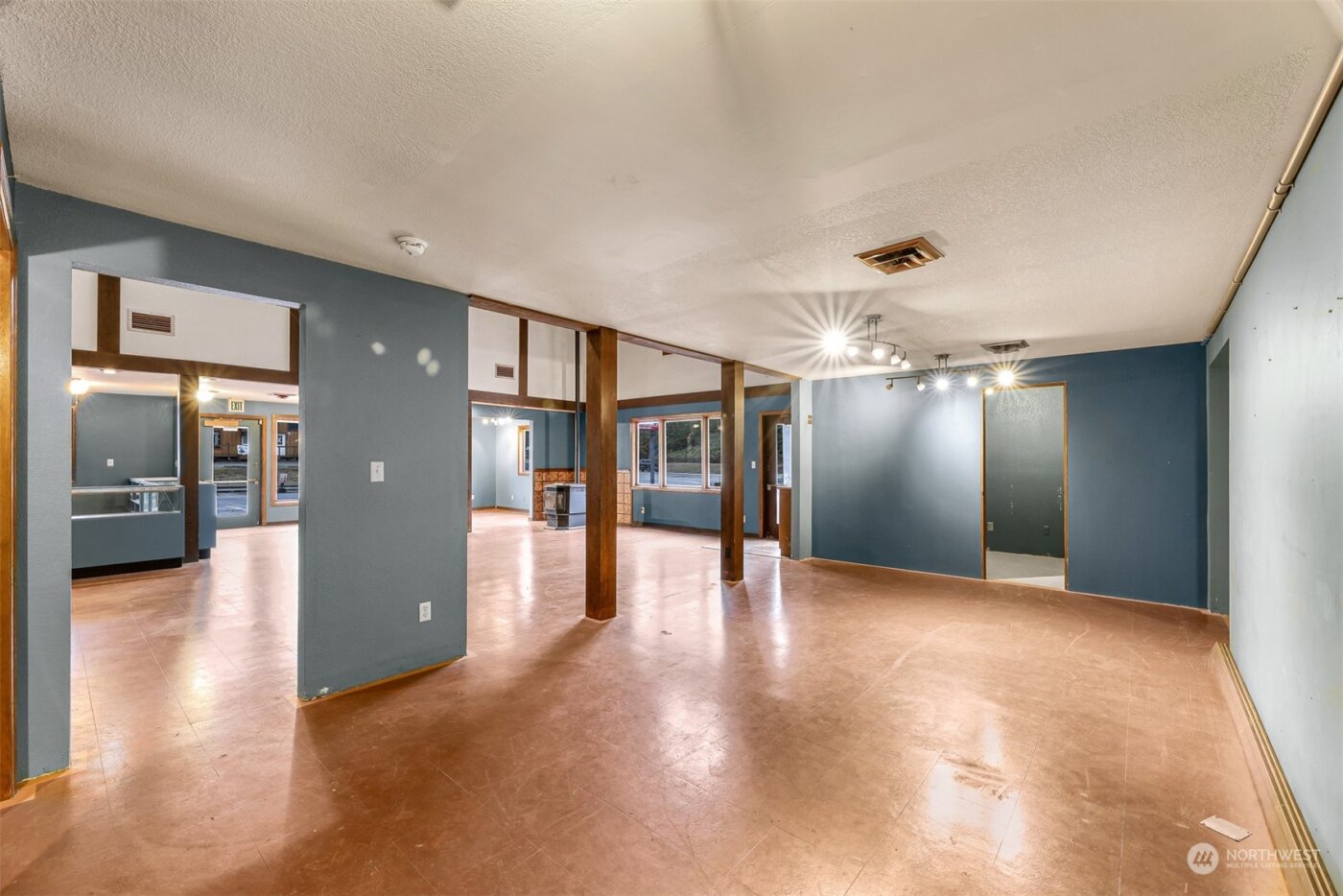 7489 S Dillard Avenue , Concrete, WA 98237