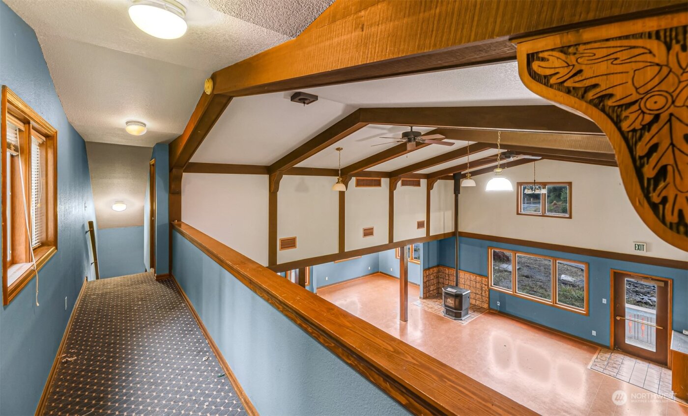 7489 S Dillard Avenue , Concrete, WA 98237