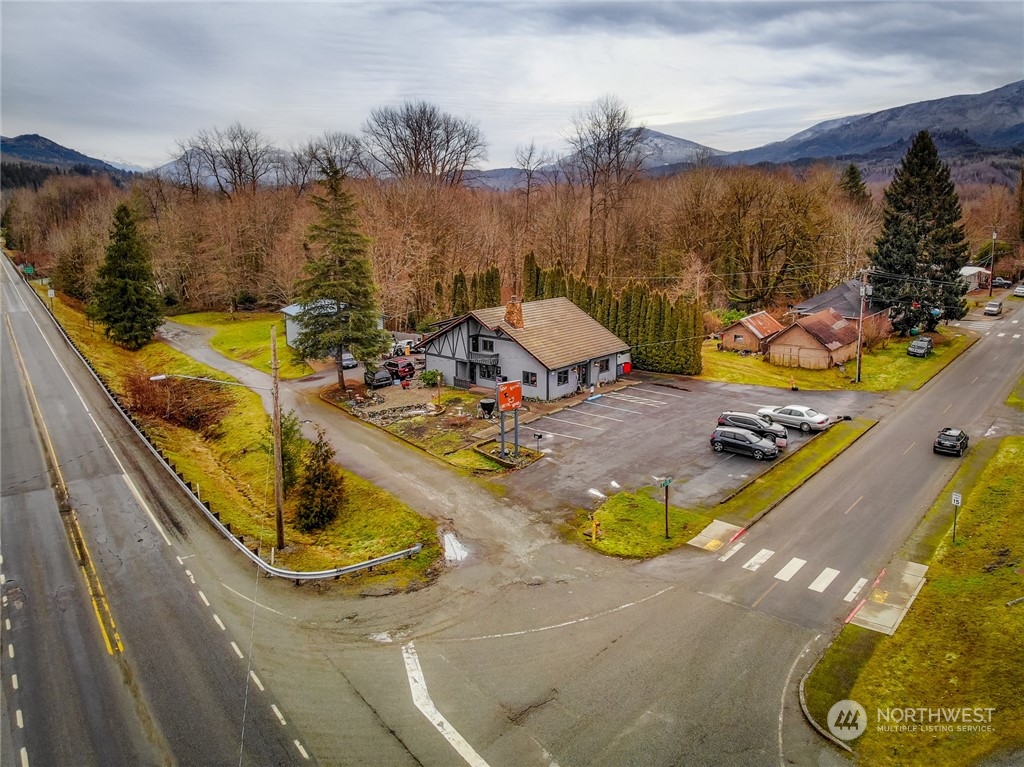 7489 S Dillard Avenue , Concrete, WA 98237