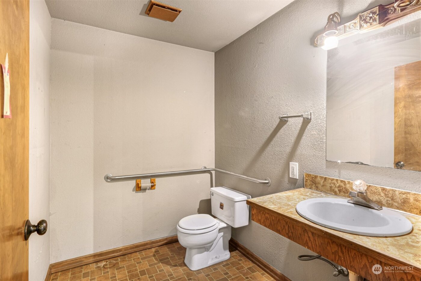 7489 S Dillard Avenue , Concrete, WA 98237