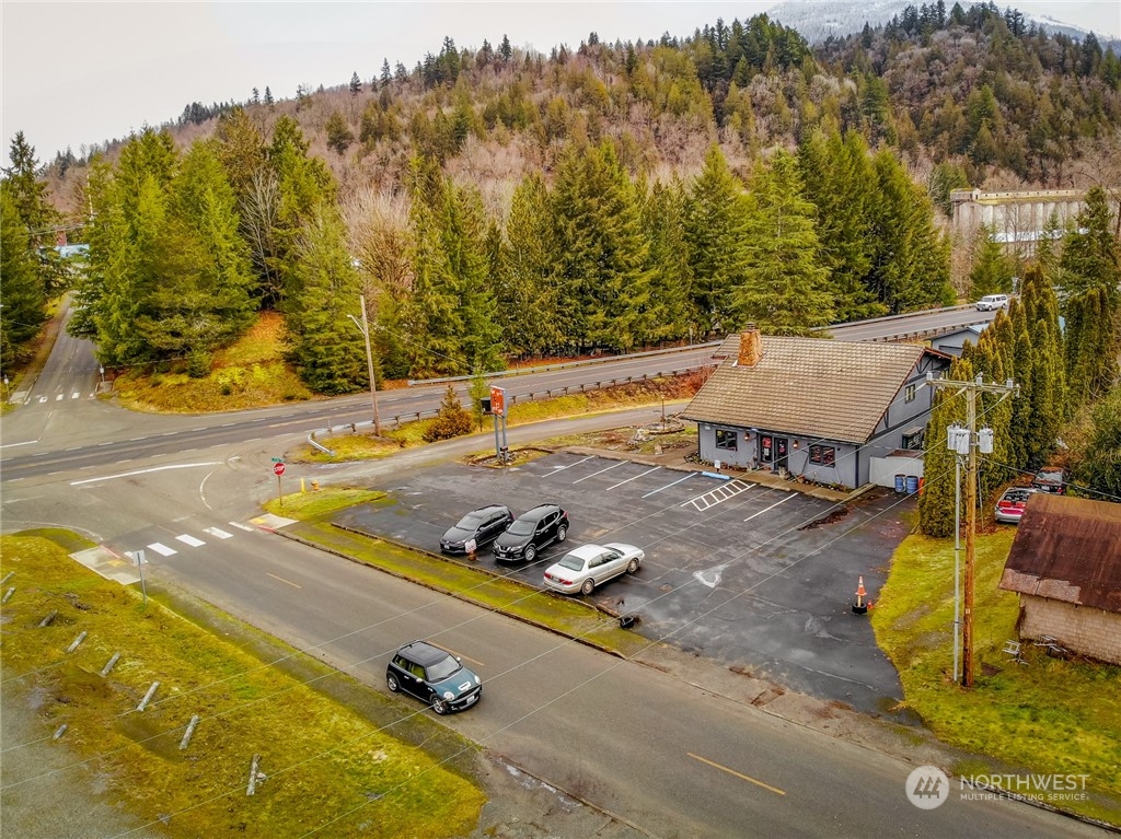 7489 S Dillard Avenue , Concrete, WA 98237