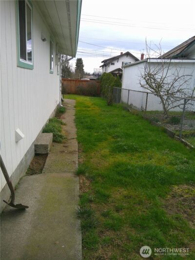 10615 18th Avenue SW, Seattle, WA 98146 - Photo 14