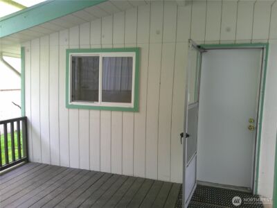 10615 18th Avenue SW, Seattle, WA 98146 - Photo 8