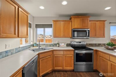 13819 171st Street E, Puyallup, WA 98374 - Photo 11