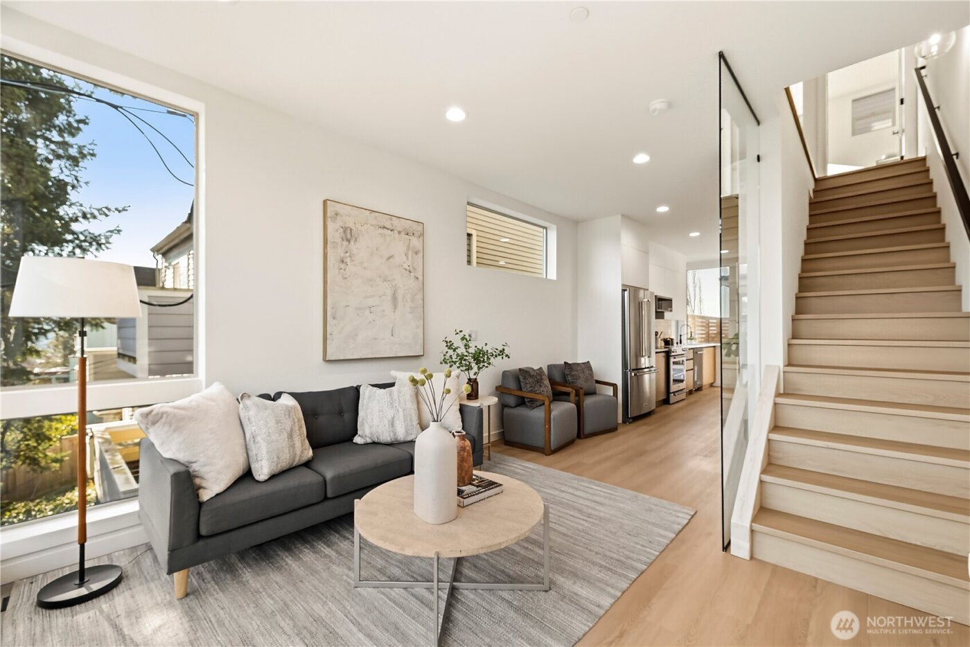 3817 B Fremont Avenue N, Seattle, WA 98103