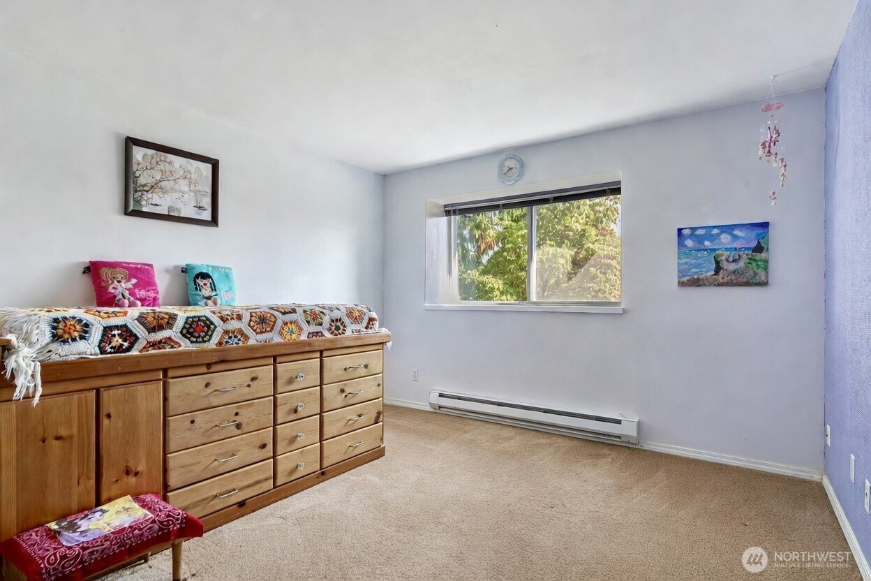 17050 Northup Way #5, Bellevue, WA 98008