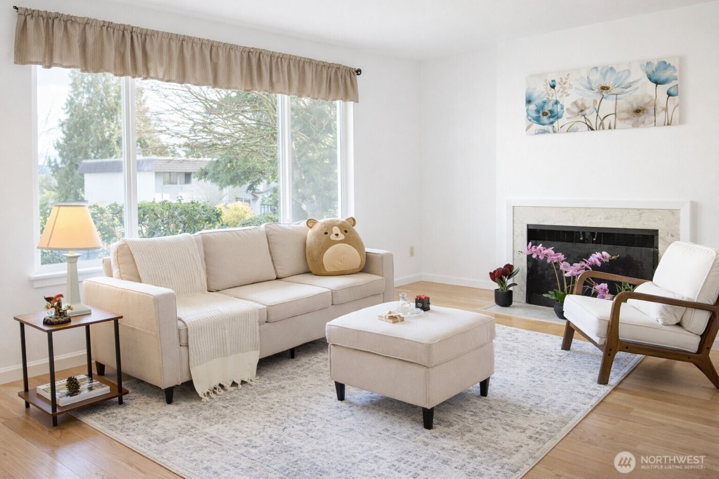 17050 Northup Way #5, Bellevue, WA 98008