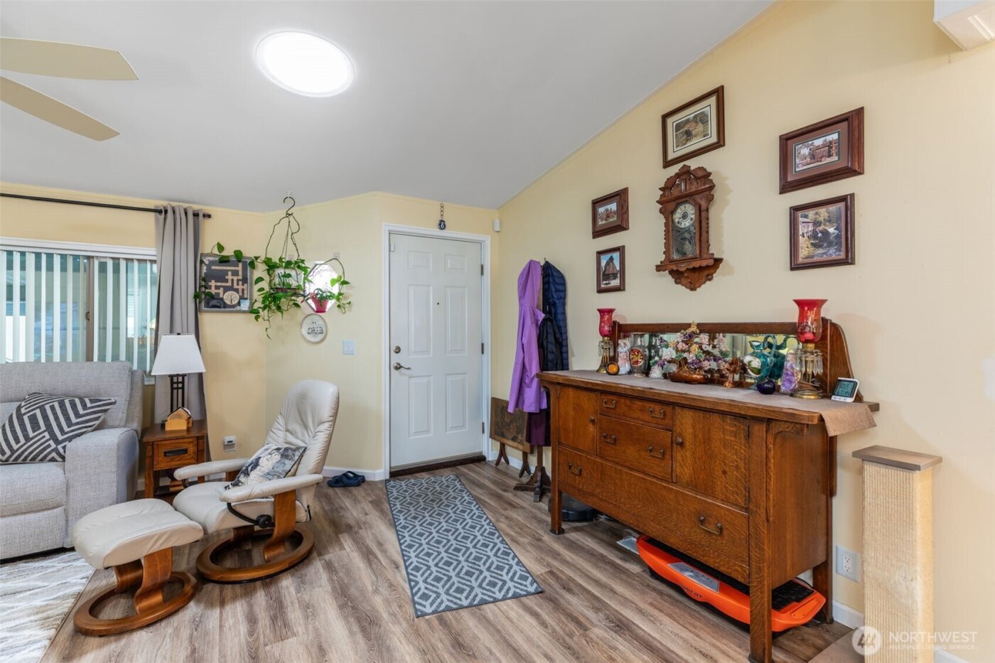 818 82nd Street E #6, Tacoma, WA 98404