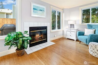 15865 Northup Way #41, Bellevue, WA 98008