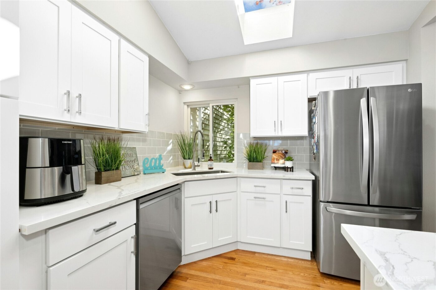 15865 Northup Way #41, Bellevue, WA 98008