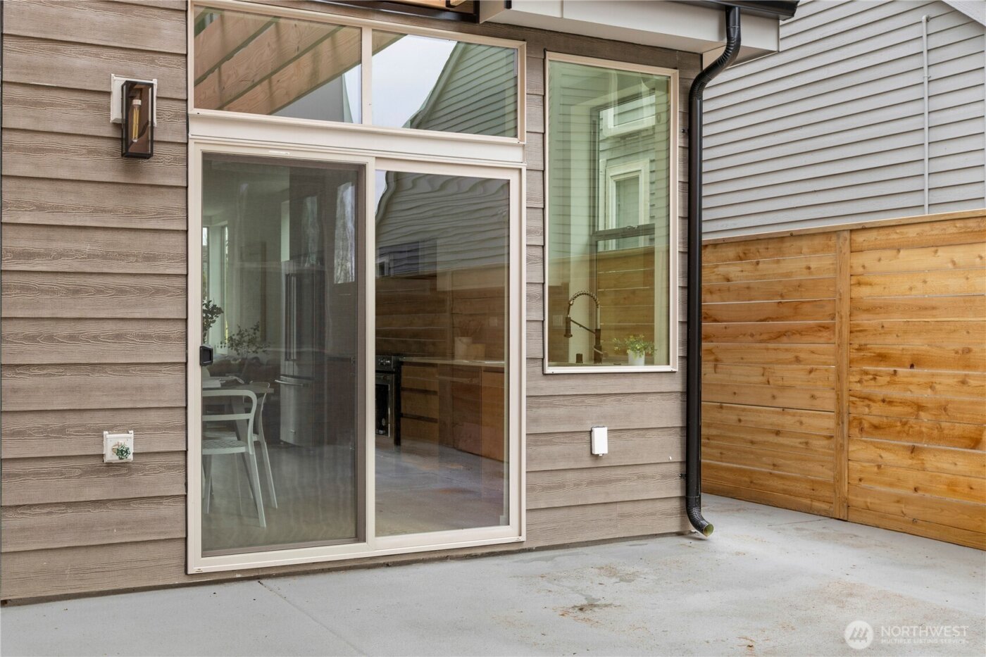 3819 C Fremont Avenue N, Seattle, WA 98103