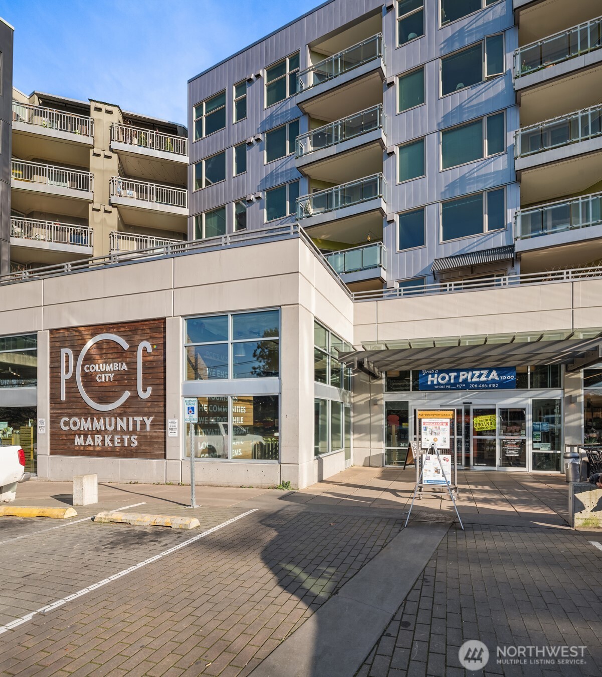 4731 36th Avenue S, Seattle, WA 98118