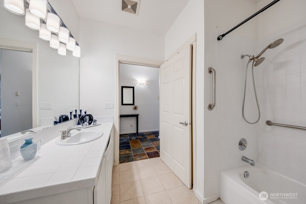 10042 Main Street #203, Bellevue, WA 98004