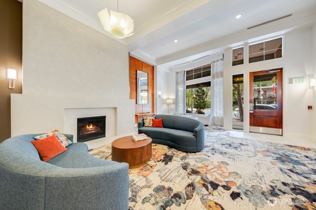 10042 Main Street #203, Bellevue, WA 98004