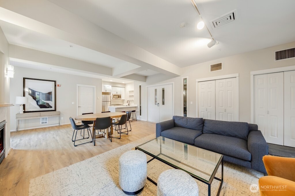 10042 Main Street #203, Bellevue, WA 98004