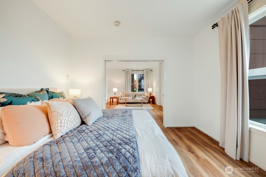 10042 Main Street #203, Bellevue, WA 98004