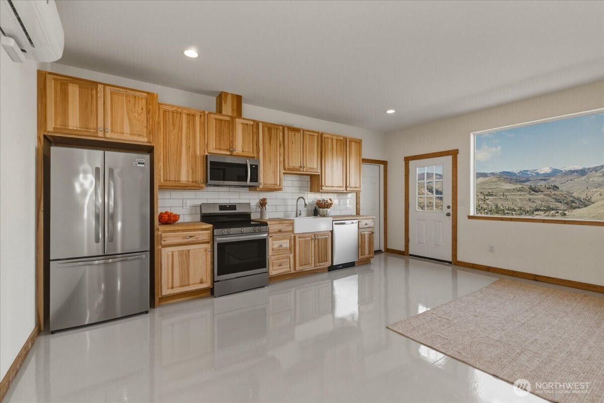 2 Island View Lane , Methow, WA 98834