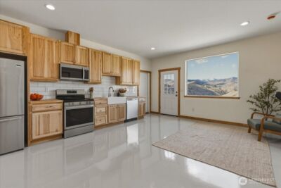 2 Island View Lane , Methow, WA 98834 - Photo 18