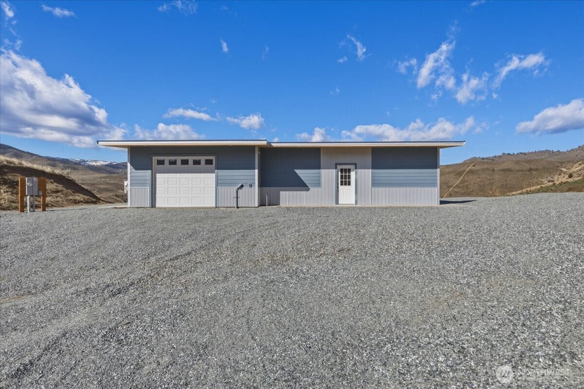 2 Island View Lane , Methow, WA 98834