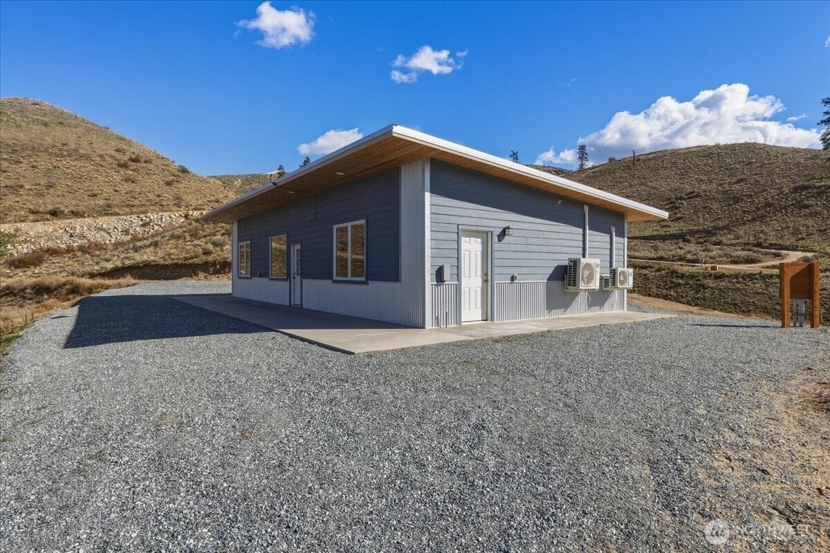 2 Island View Lane , Methow, WA 98834