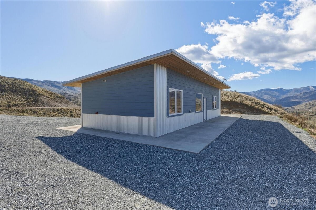 2 Island View Lane , Methow, WA 98834