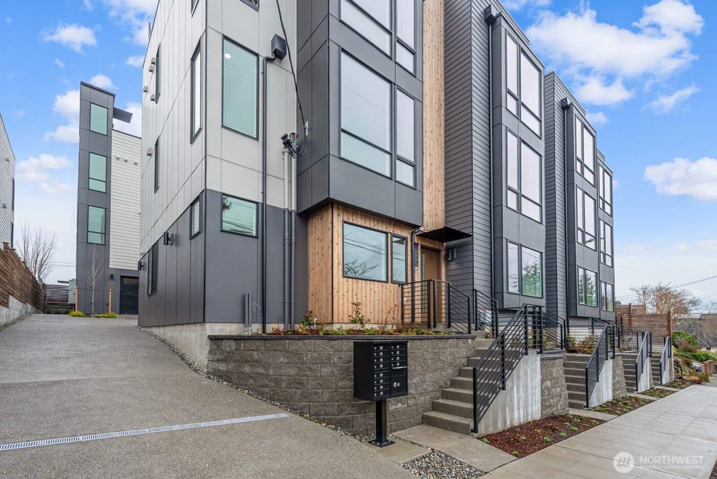 8324 16th Avenue NW #D, Seattle, WA 98117