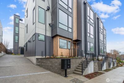 8324 16th Avenue NW #D, Seattle, WA 98117