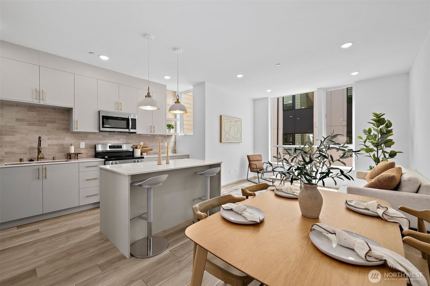 8324 16th Avenue NW #D, Seattle, WA 98117