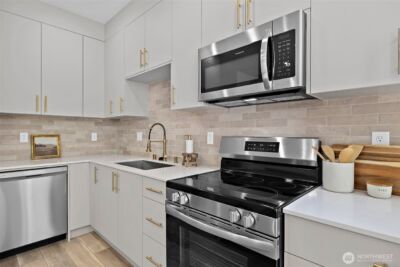 8324 16th Avenue NW #D, Seattle, WA 98117 - Photo 10