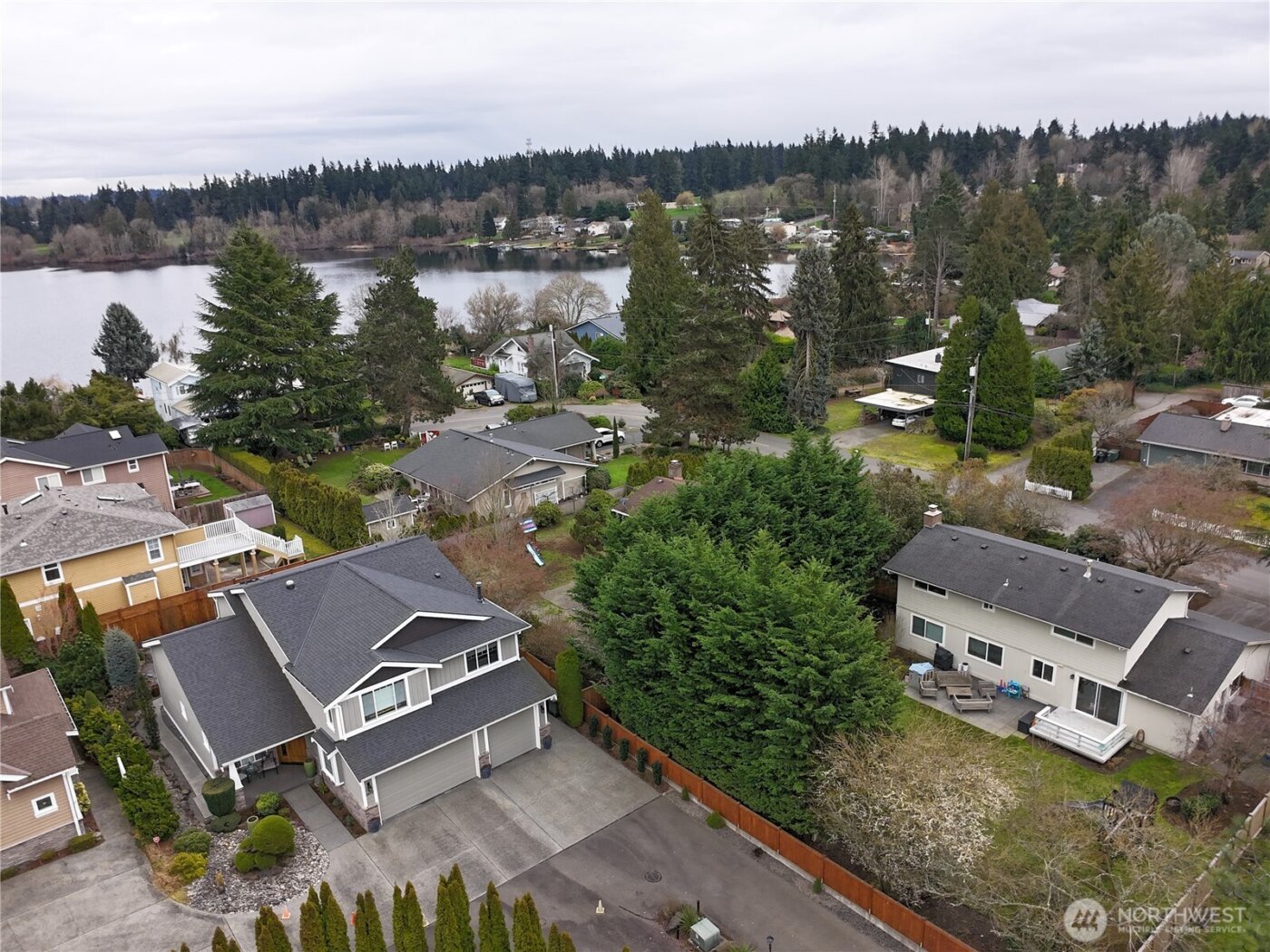 24005 76th Avenue W, Edmonds, WA 98026