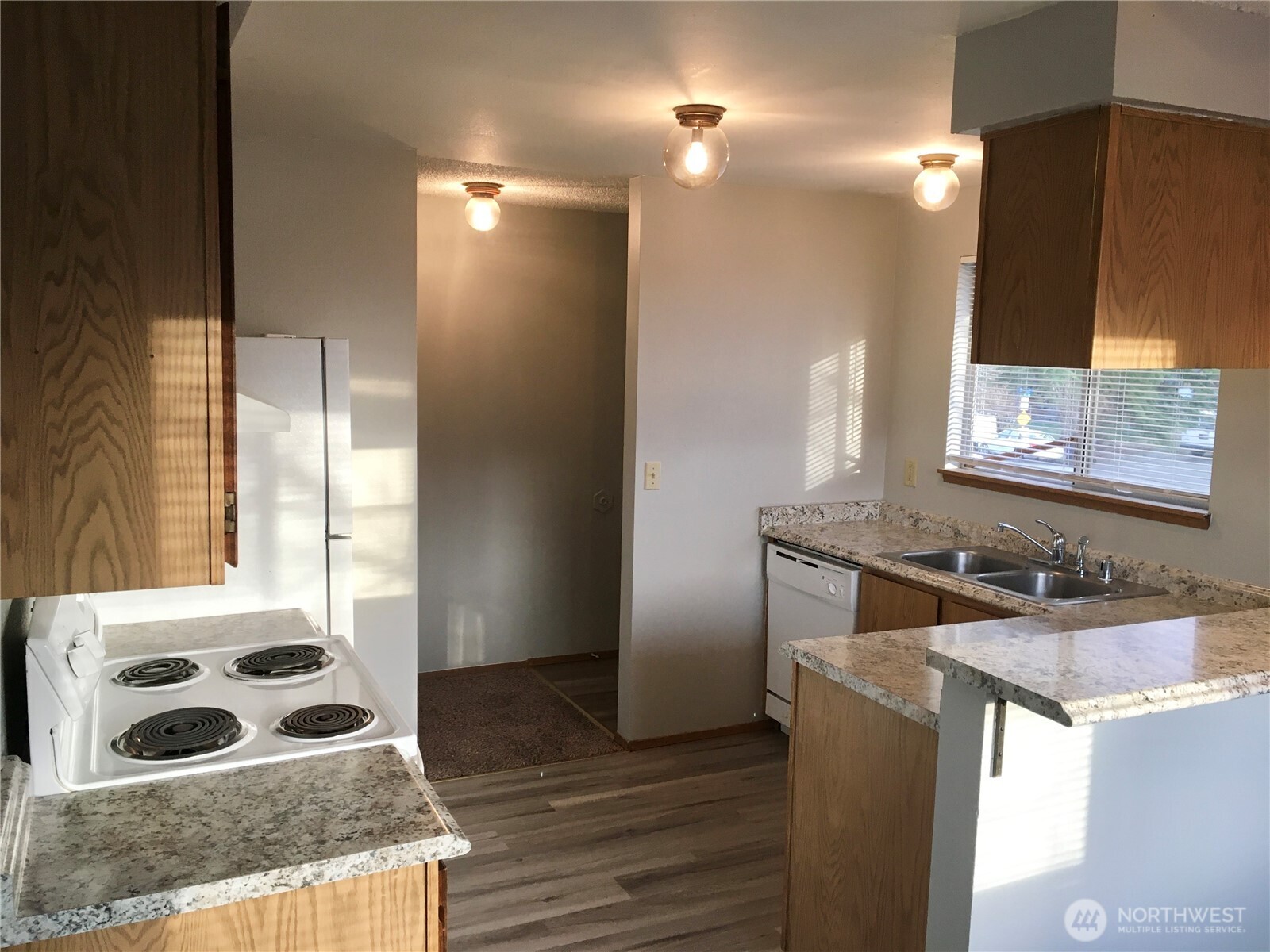 915 30th Street NE #1-4, Auburn, WA 98002-2464