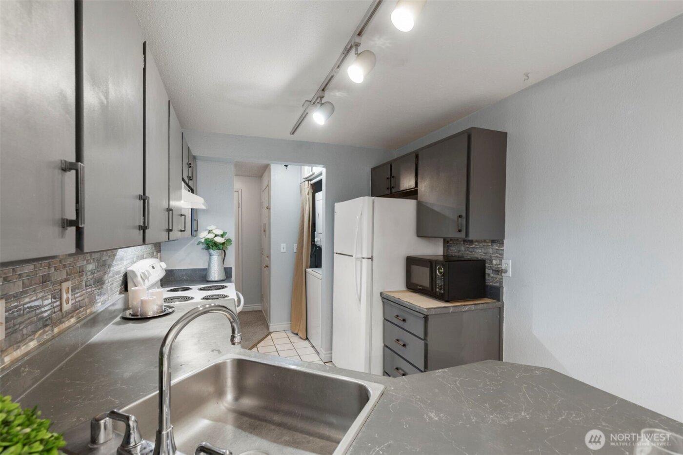 20026 Viking Crest Loop NE #1-102, Poulsbo, WA 98370