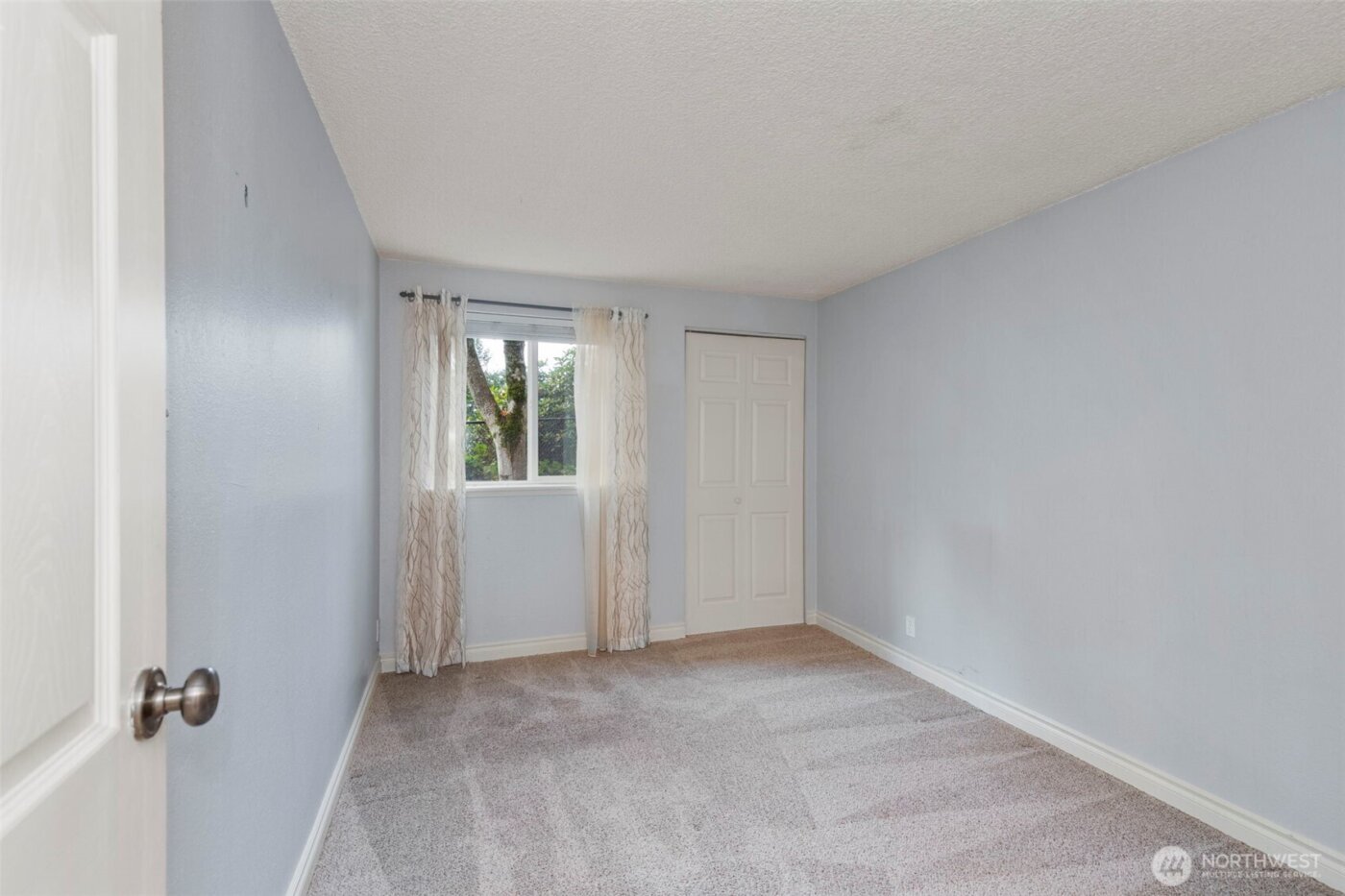 20026 Viking Crest Loop NE #1-102, Poulsbo, WA 98370