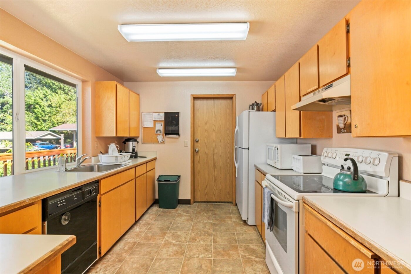 20026 Viking Crest Loop NE #1-102, Poulsbo, WA 98370