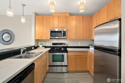 655 Crockett Street #A204, Seattle, WA 98109 - Photo 11