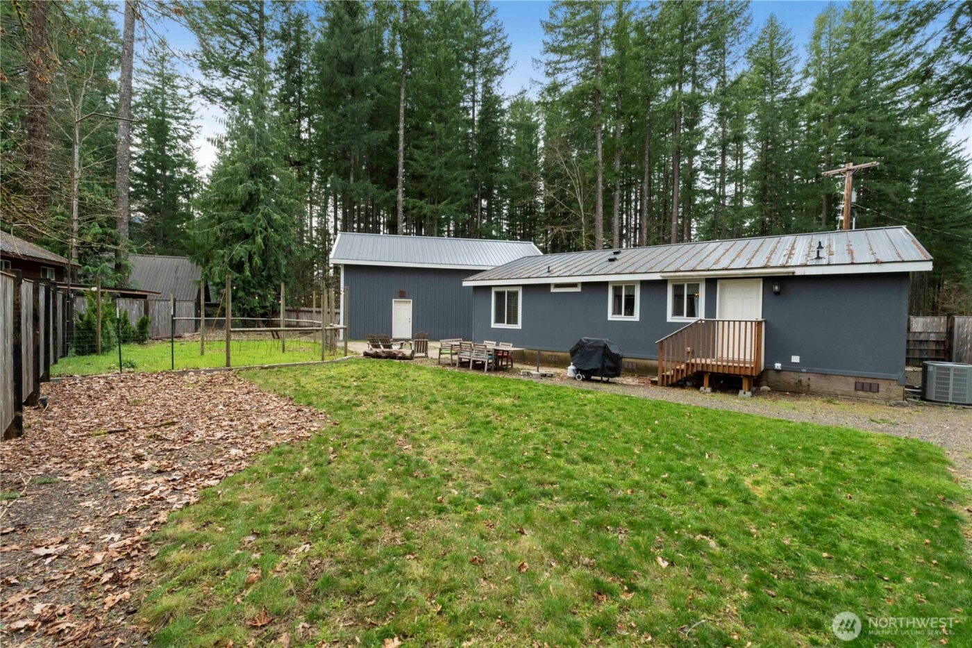 138 Sherwood Lane , Packwood, WA 98361