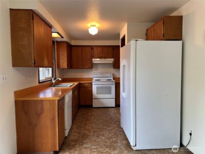 240 NE Chinook Drive , Belfair, WA 98528 - Photo 15