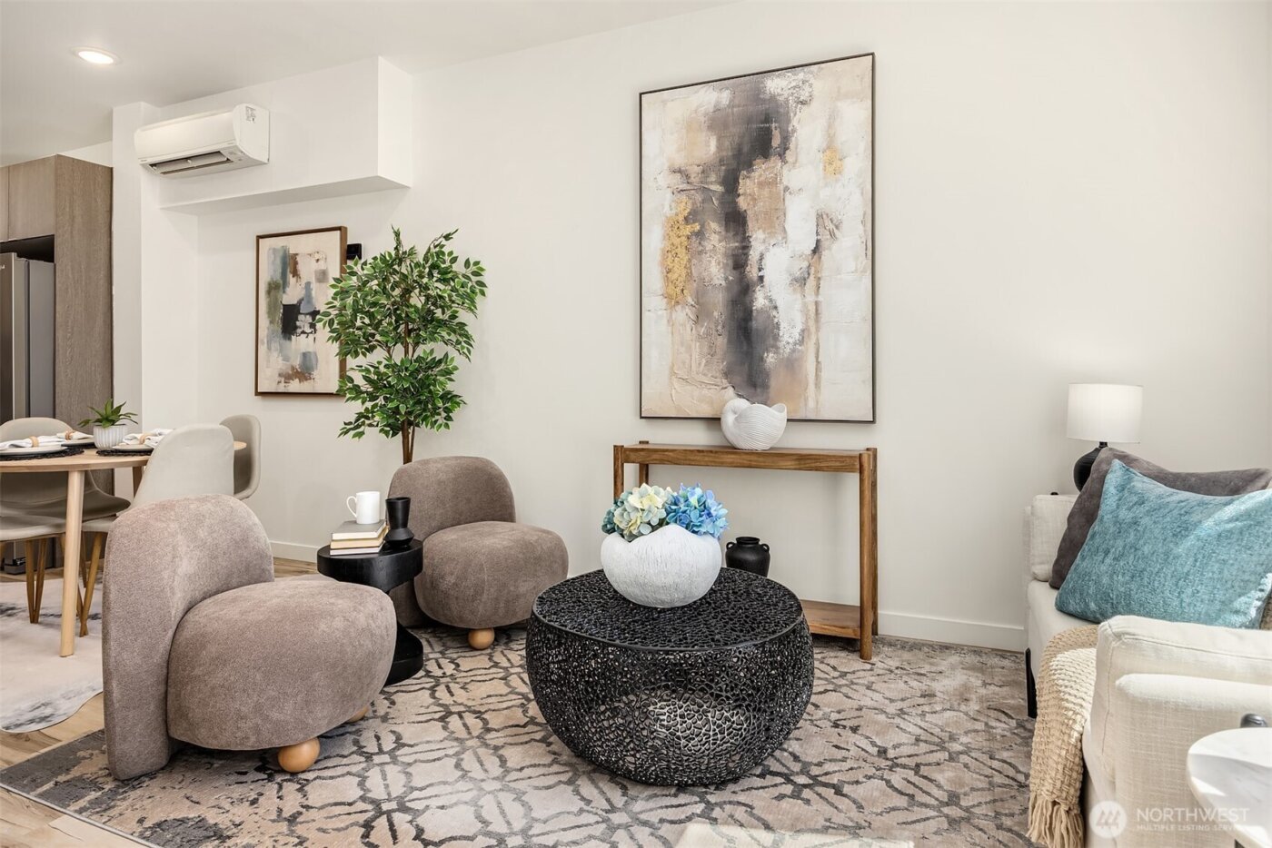 1402 N 95th Street , Seattle, WA 98013