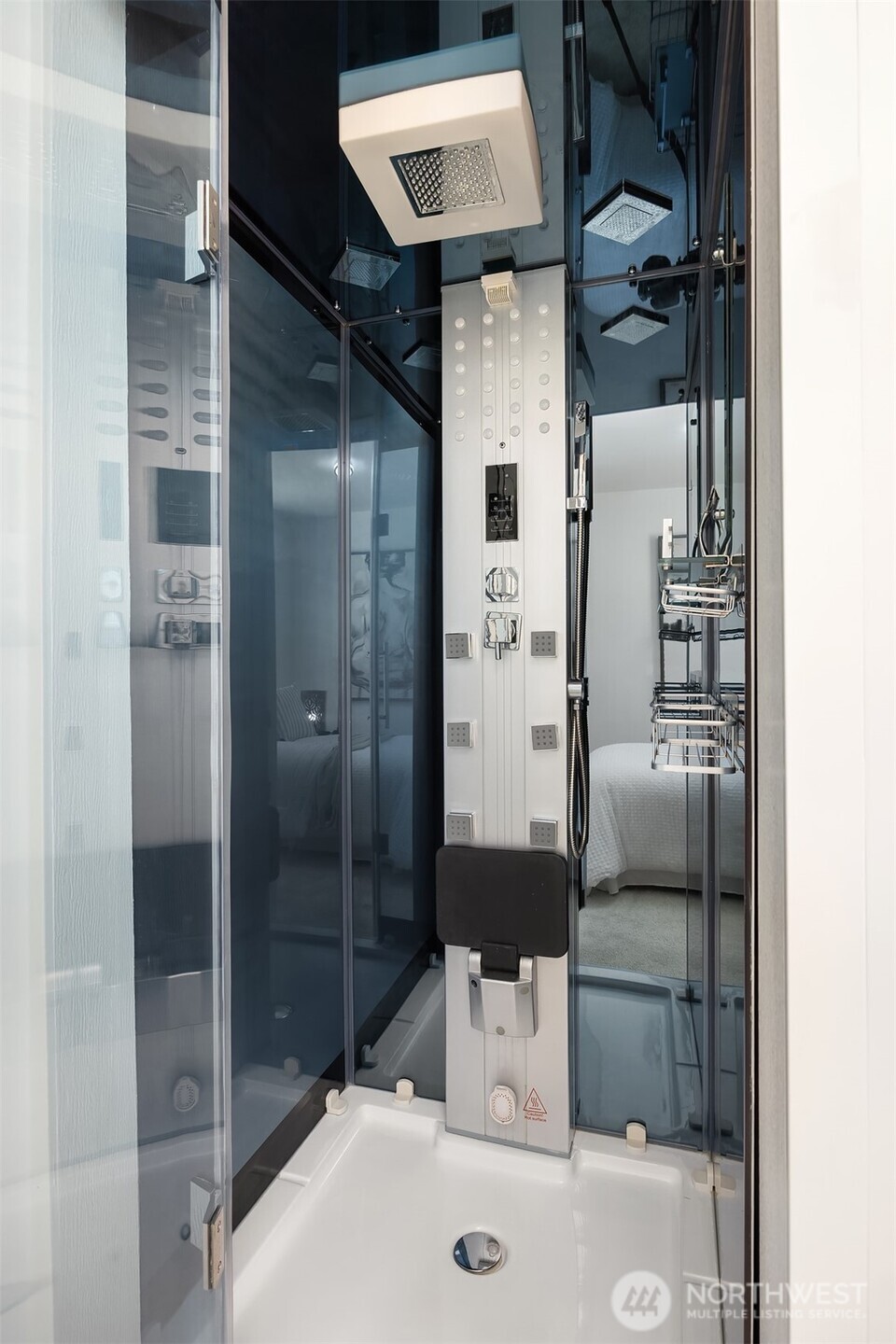 1402 N 95th Street , Seattle, WA 98013