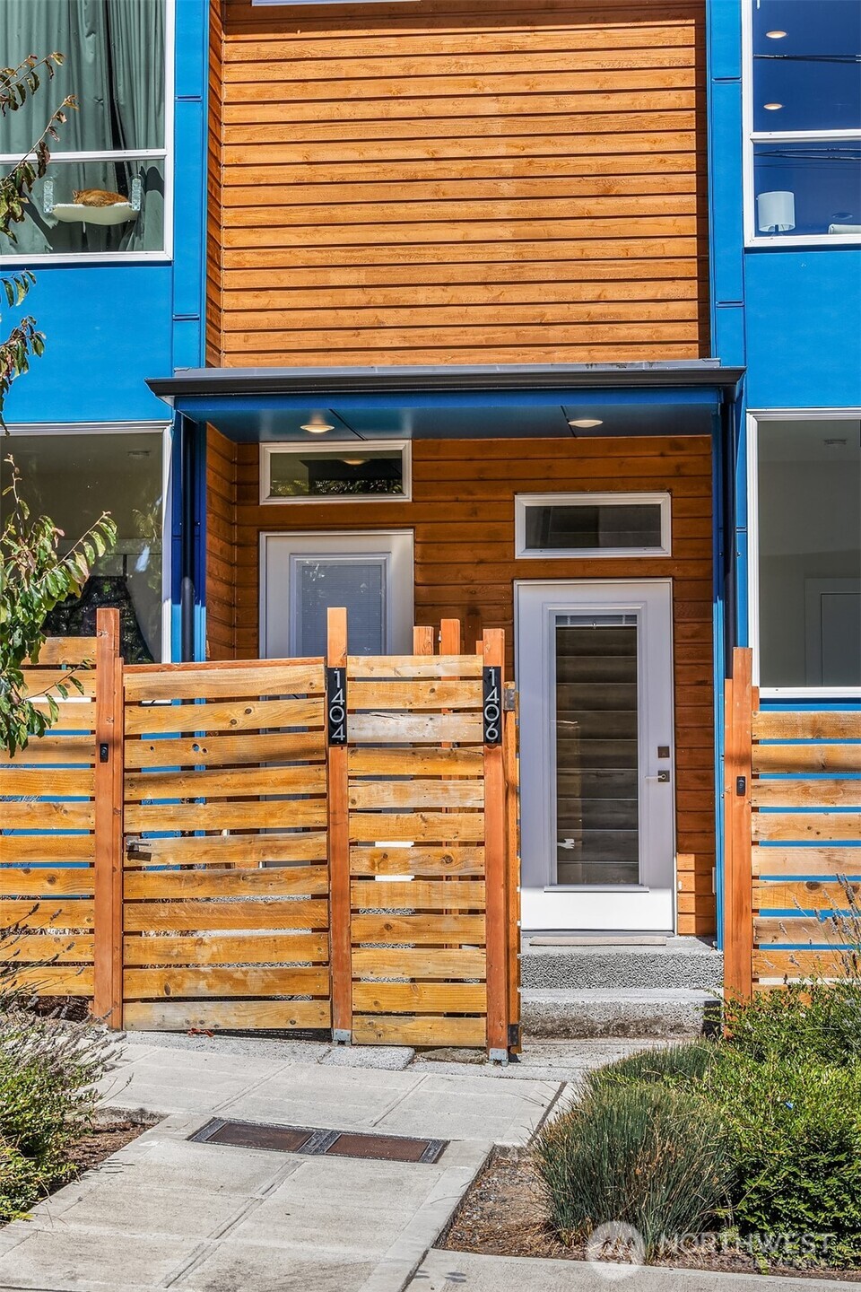 1402 N 95th Street , Seattle, WA 98013