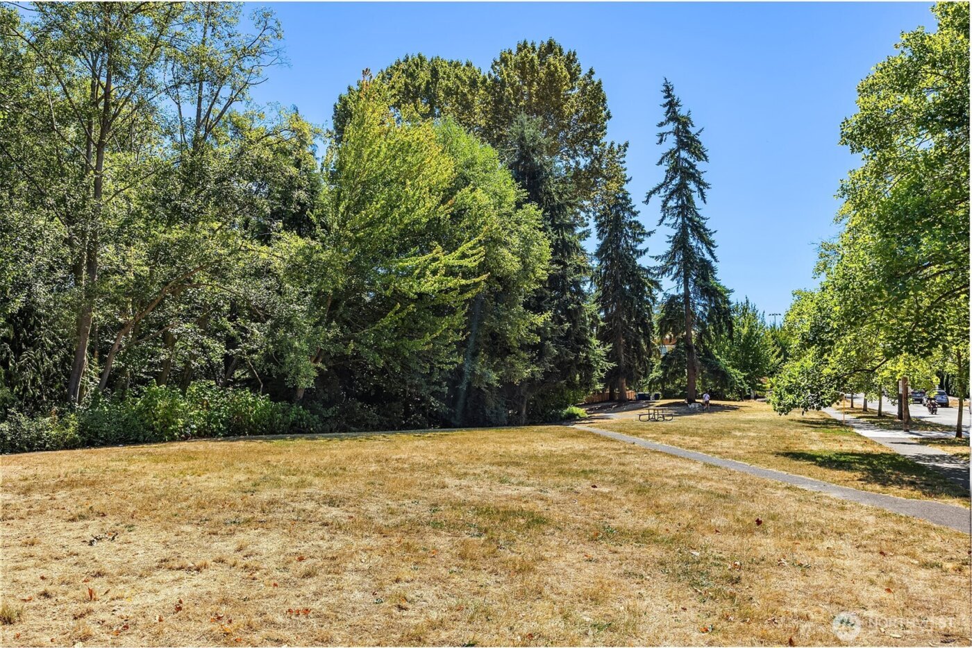 1402 N 95th Street , Seattle, WA 98013